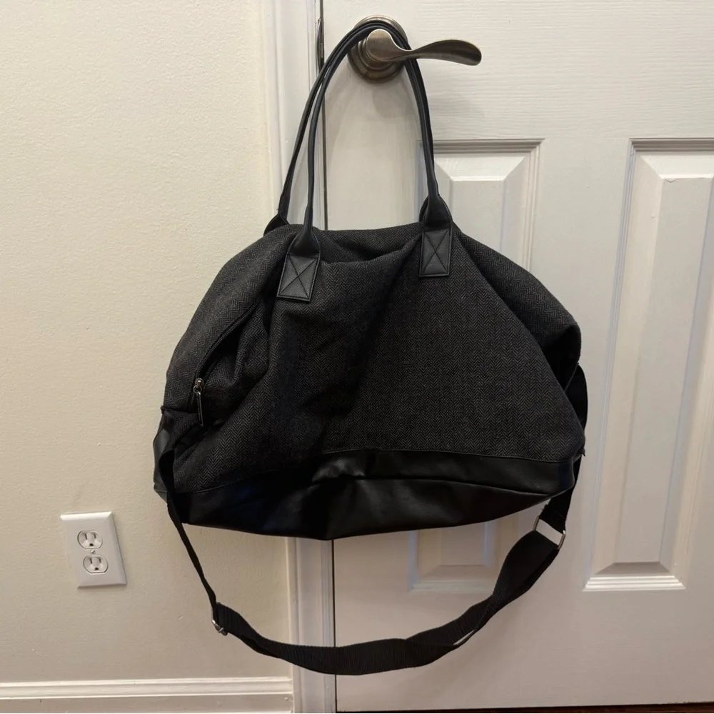 John Varvatos travel Tote Bag with strap